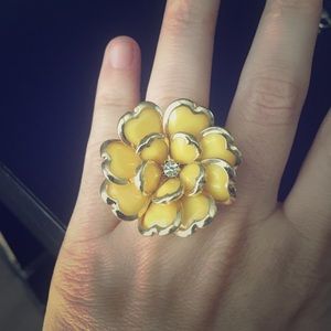 Yellow flower ring with gold band